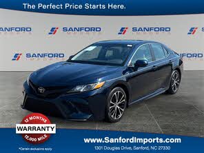 Toyota Camry SE FWD