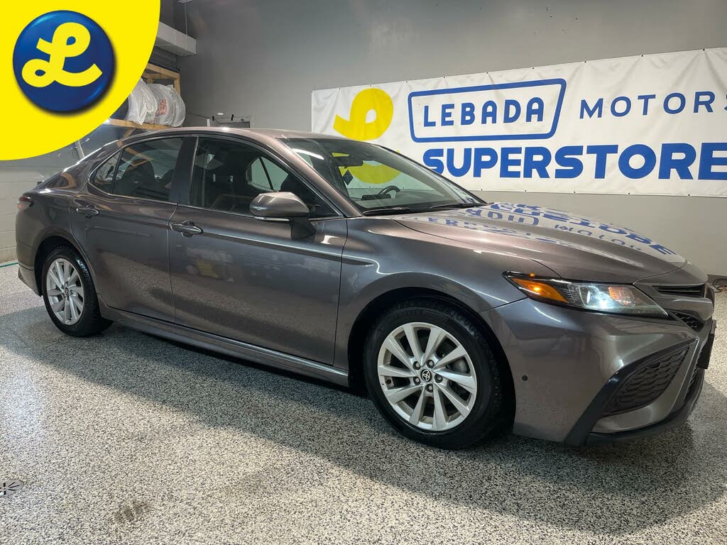 2022 Toyota Camry SE FWD