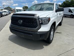 Toyota Tundra SR5 Double Cab LB RWD