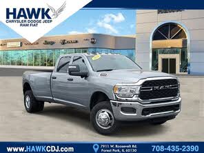 RAM 3500 Tradesman Crew Cab LB DRW 4WD