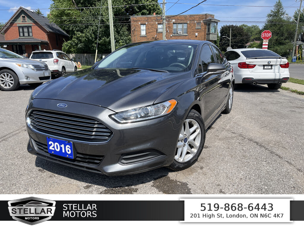 2016 Ford Fusion SE