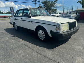 Volvo 240 Sedan