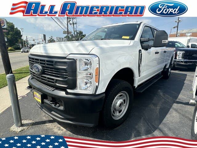 2023 Ford F-350 Super Duty XL Crew Cab 4WD