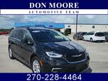 Chrysler Pacifica Touring L FWD