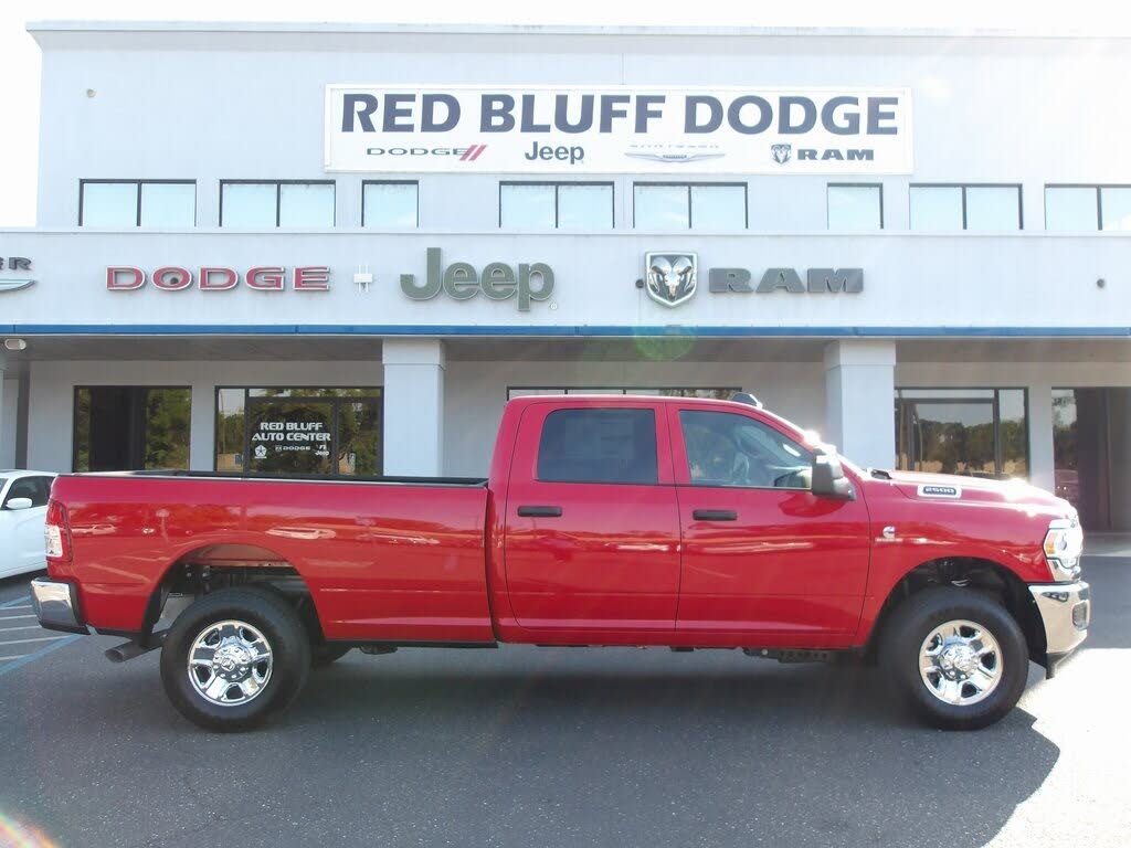 2024 RAM 2500 Tradesman Crew Cab LB 4WD