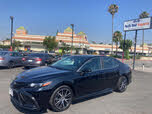 Toyota Camry SE FWD