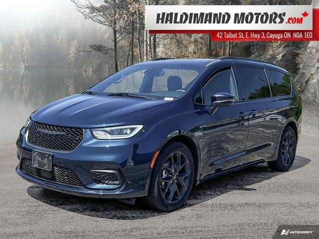 2022 Chrysler Pacifica Limited FWD