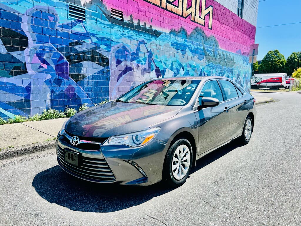 2017 Toyota Camry SE