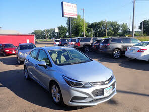 Chevrolet Cruze LT Hatchback FWD