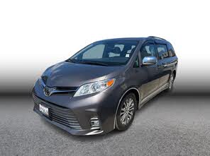 Toyota Sienna XLE 7-Passenger FWD with Auto-Access Seat