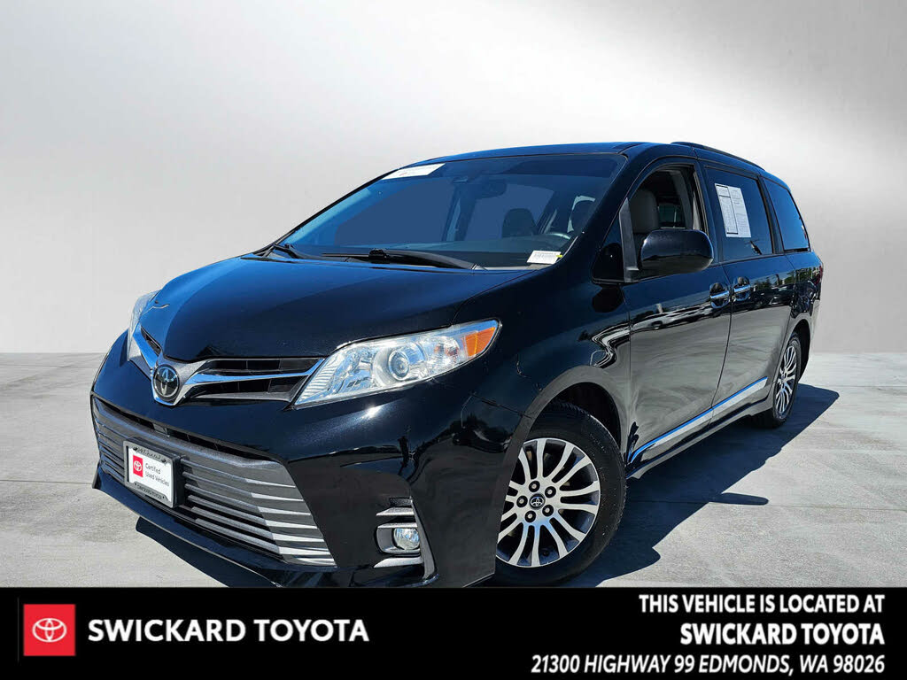 2018 Toyota Sienna XLE 7-Passenger FWD with Auto-Access Seat