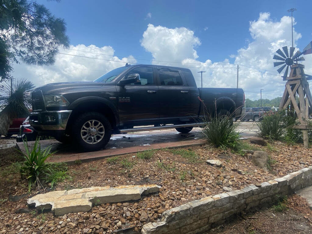 2014 RAM 2500 Laramie Mega Cab 4WD