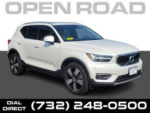 Volvo XC40 T5 Momentum AWD