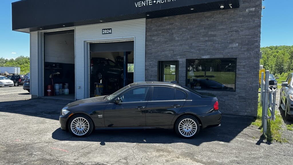 2011 BMW 3 Series 328i xDrive Sedan AWD