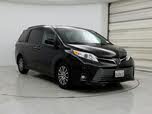 Toyota Sienna XLE 7-Passenger FWD with Auto-Access Seat
