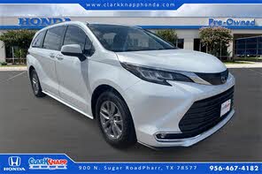 Toyota Sienna XLE 7-Passenger FWD