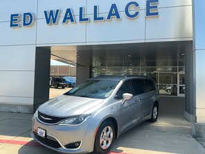 Chrysler Pacifica Hybrid Touring L FWD