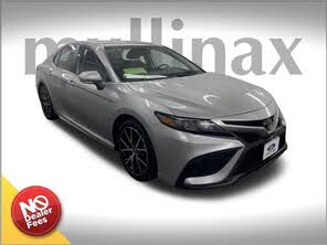 Toyota Camry SE FWD