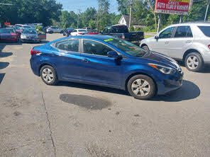 Hyundai Elantra SE FWD