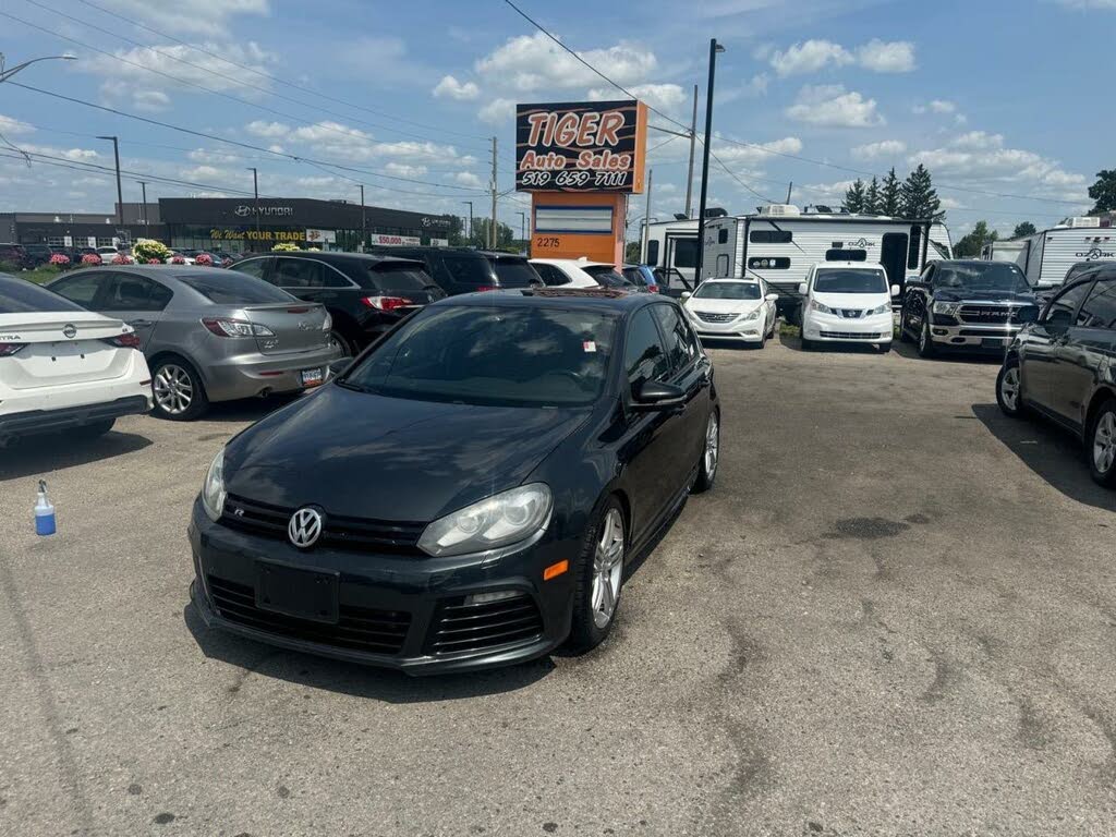 2012 Volkswagen Golf R 4-Door AWD
