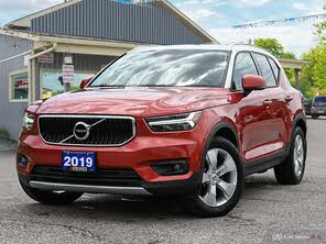 Volvo XC40 T5 Momentum AWD