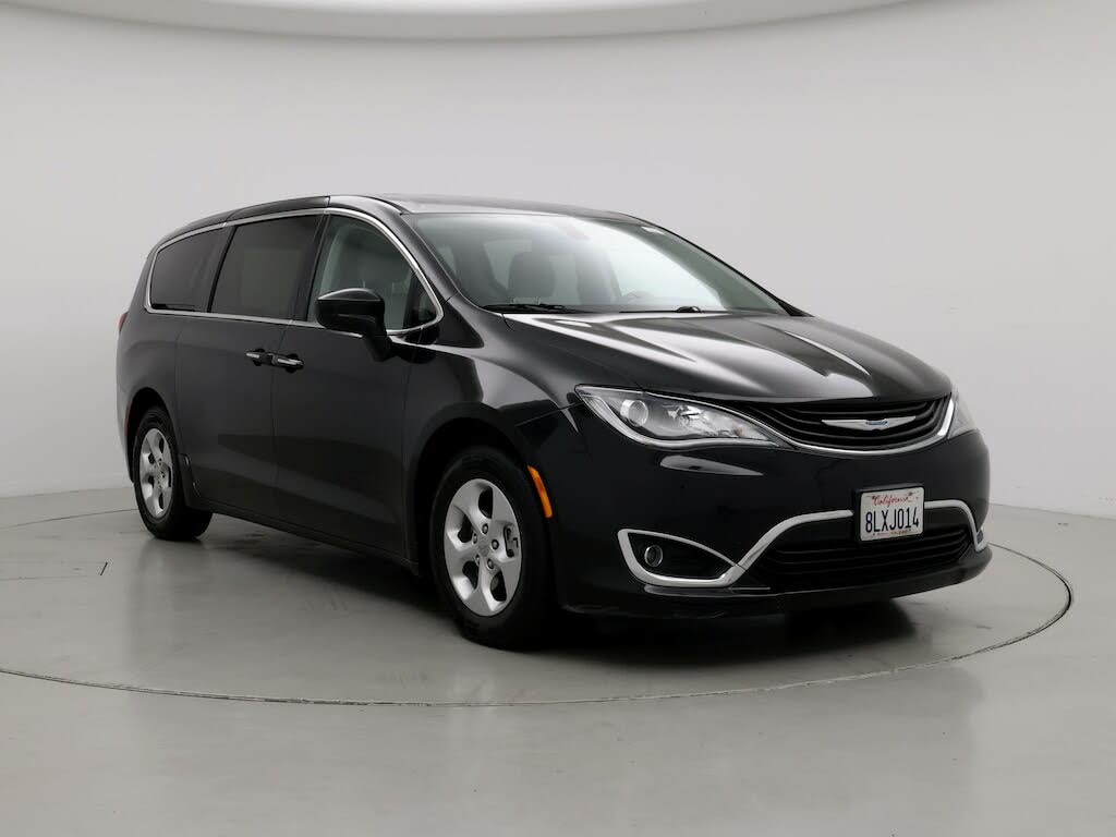 2018 Chrysler Pacifica Hybrid Touring Plus FWD