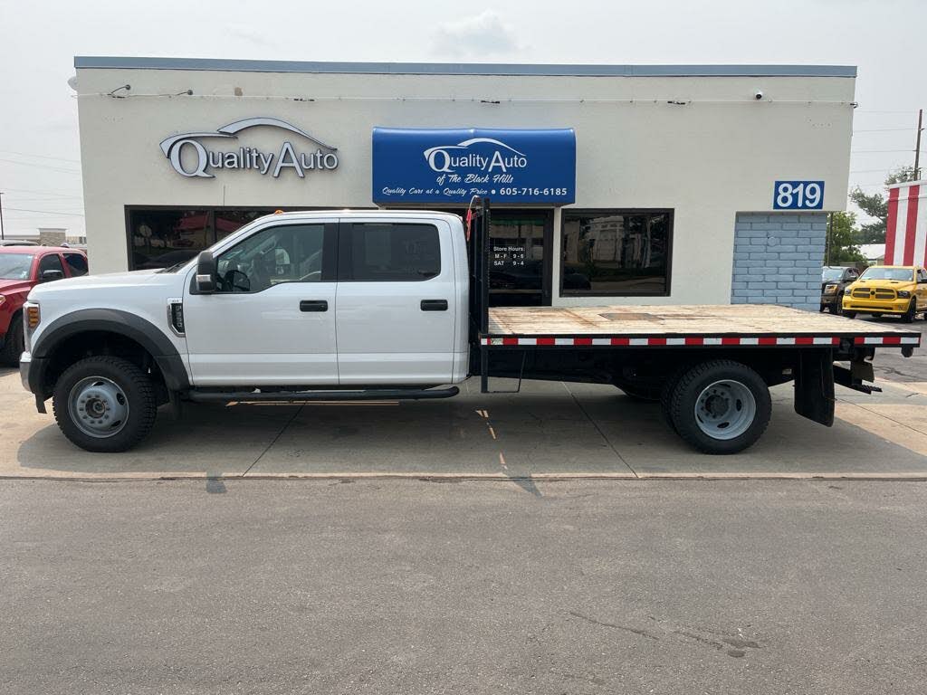 2019 Ford F-550 Super Duty Chassis XL Crew Cab 203 4WD