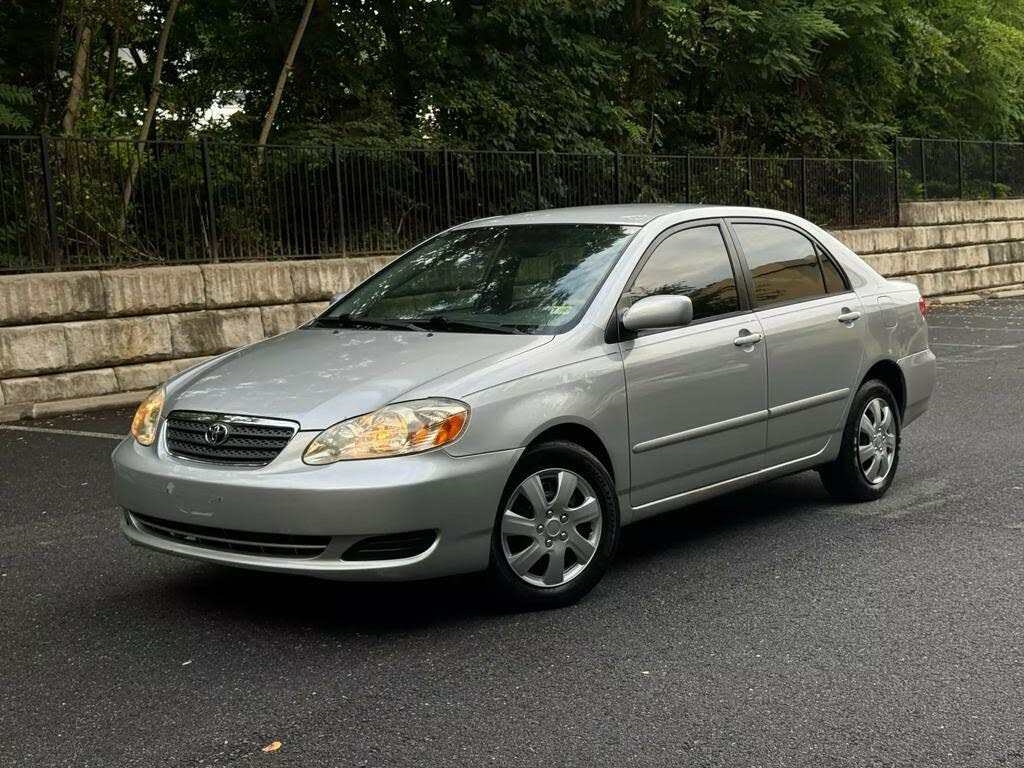2005 Toyota Corolla LE