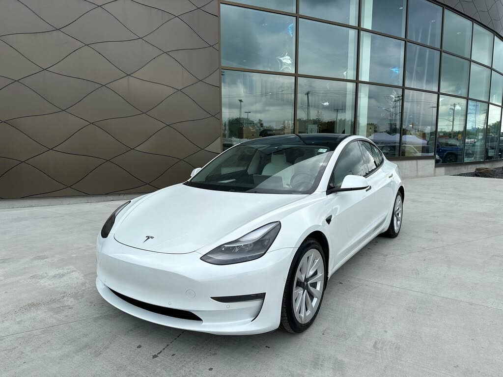 2022 Tesla Model 3 RWD