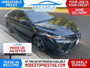 Toyota Camry SE Nightshade FWD