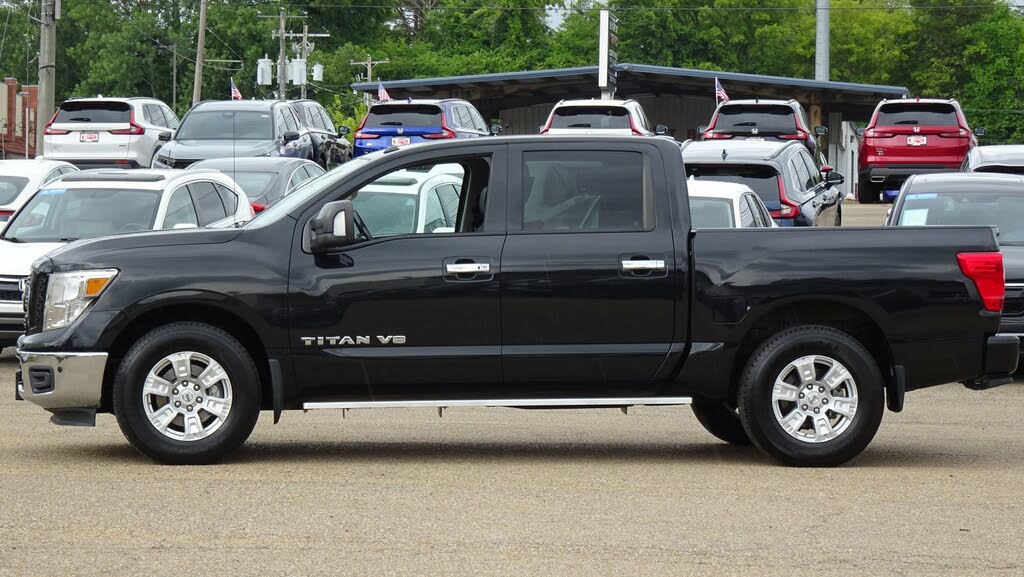 2019 Nissan Titan SV RWD