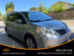 Toyota Sienna LE 7-Passenger Auto Access Seat