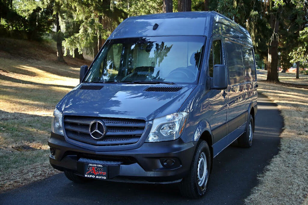 2018 Mercedes-Benz Sprinter Cargo 2500 144 V6 Standard Roof RWD