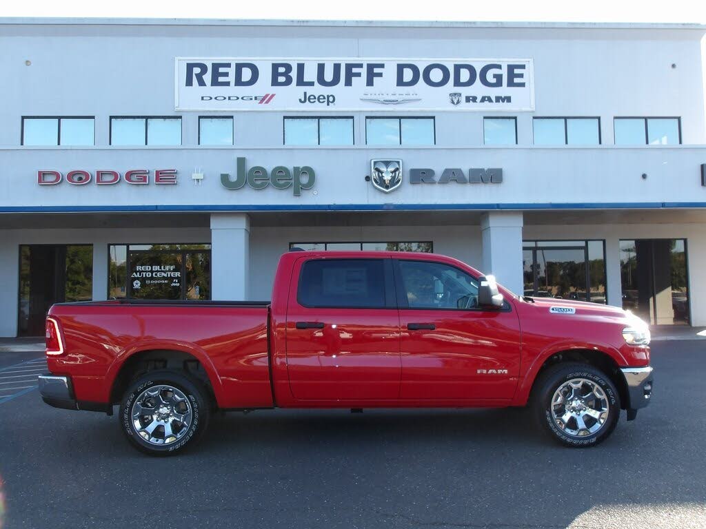 2025 RAM 1500 Big Horn Crew Cab 4WD