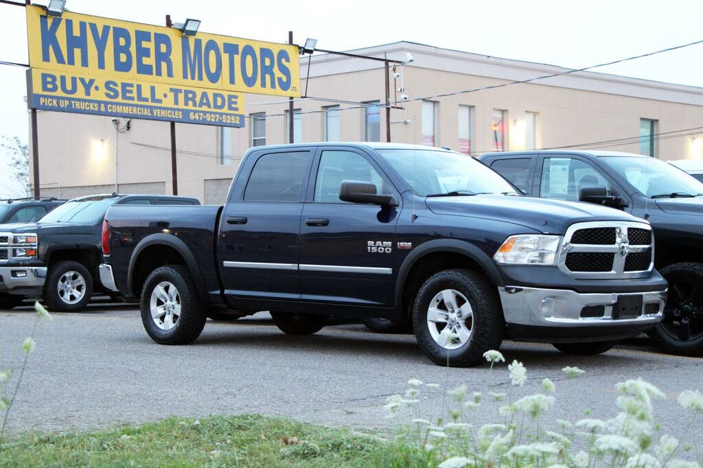 2015 RAM 1500 ST Crew Cab 4WD