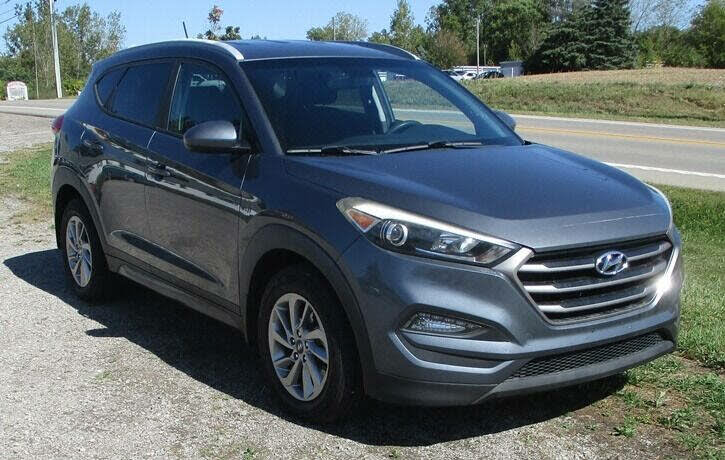 2016 Hyundai Tucson 2.0L SE AWD with Beige Seats