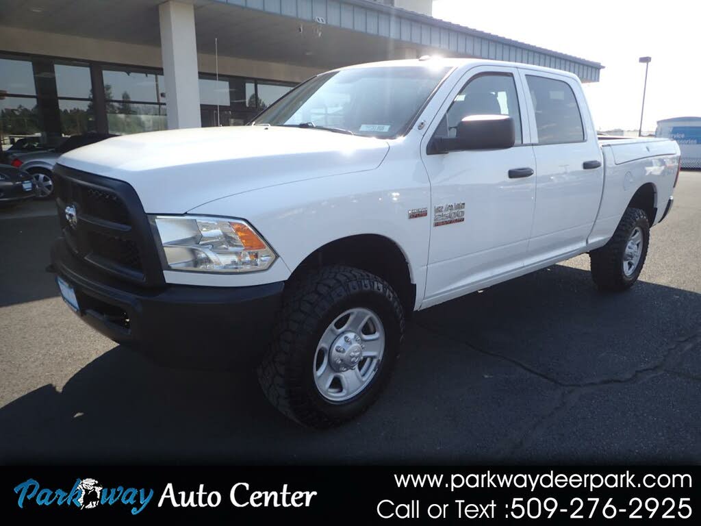 2017 RAM 2500 Tradesman Crew Cab 4WD