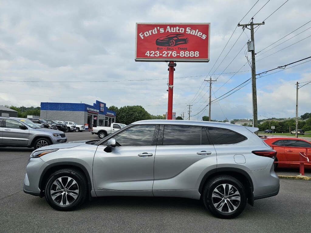 2022 Toyota Highlander Hybrid XLE AWD