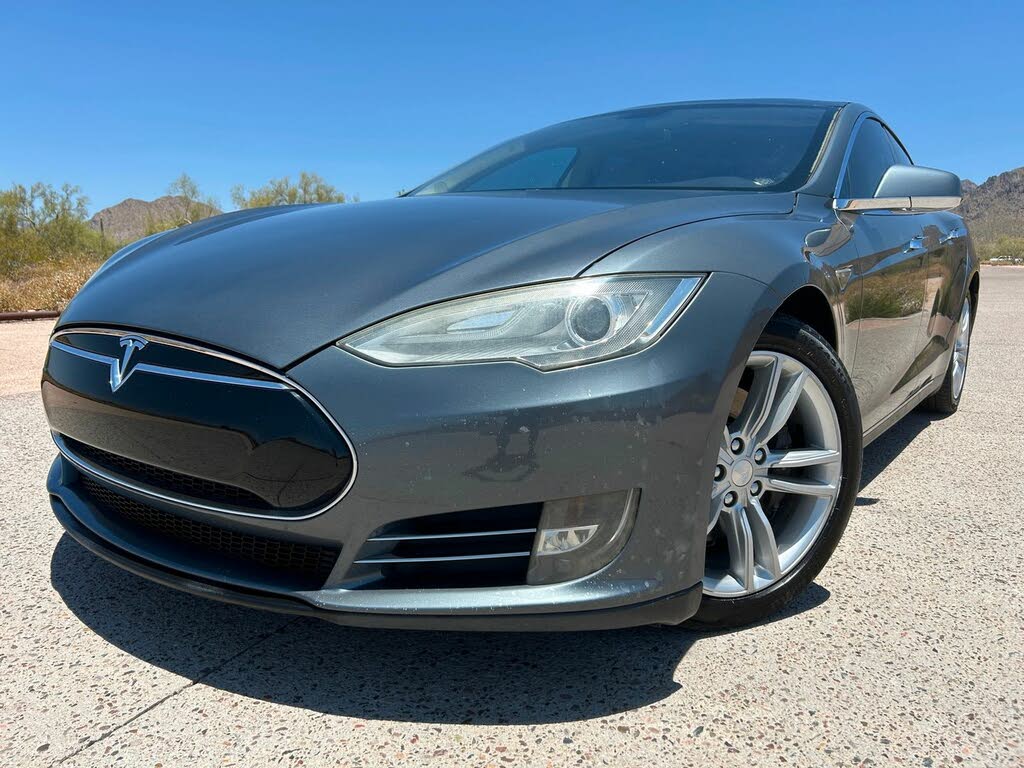 2013 Tesla Model S 85 RWD