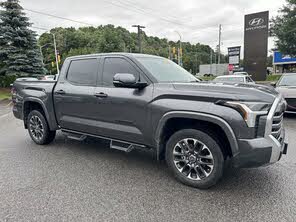 Toyota Tundra Limited CrewMax Cab 4WD