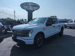 Ford F-150 Lightning XLT SuperCrew AWD