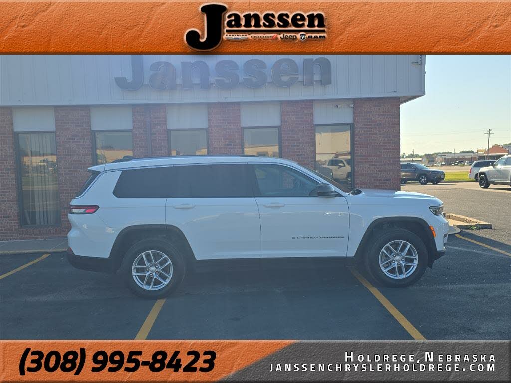 2021 Jeep Grand Cherokee L Laredo 4WD