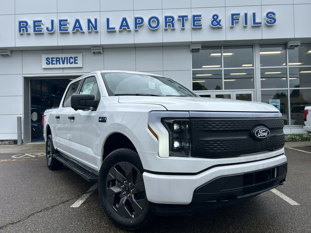 2024 Ford F-150 Lightning XLT SuperCrew AWD