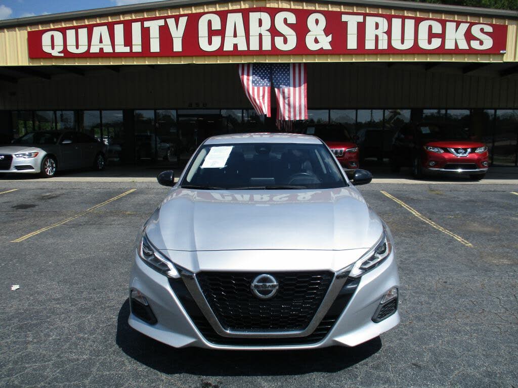 2020 Nissan Altima 2.5 SR FWD