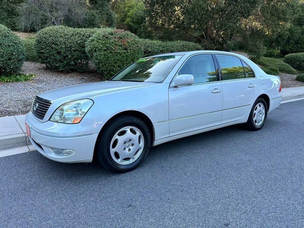 2001 Lexus LS 430 RWD