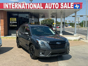 Subaru Forester Premium Crossover AWD