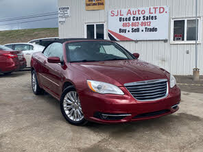 Chrysler 200 Touring Convertible FWD