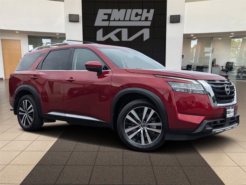 2023 Nissan Pathfinder Platinum 4WD