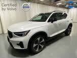 Volvo XC40 B5 Plus Dark Theme AWD