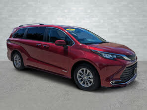 Toyota Sienna XLE 7-Passenger FWD